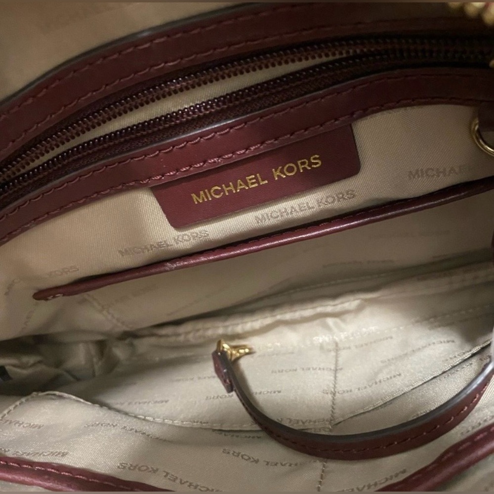 Michael Kors Mercer Gallery Satchel • Large • Reinforced Corners • Center Zip - Picture 6 of 16